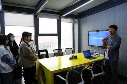 產學聯動，創新啟航 吉林動畫學院設計與產品學院師生赴擺渡創新工場參觀學習